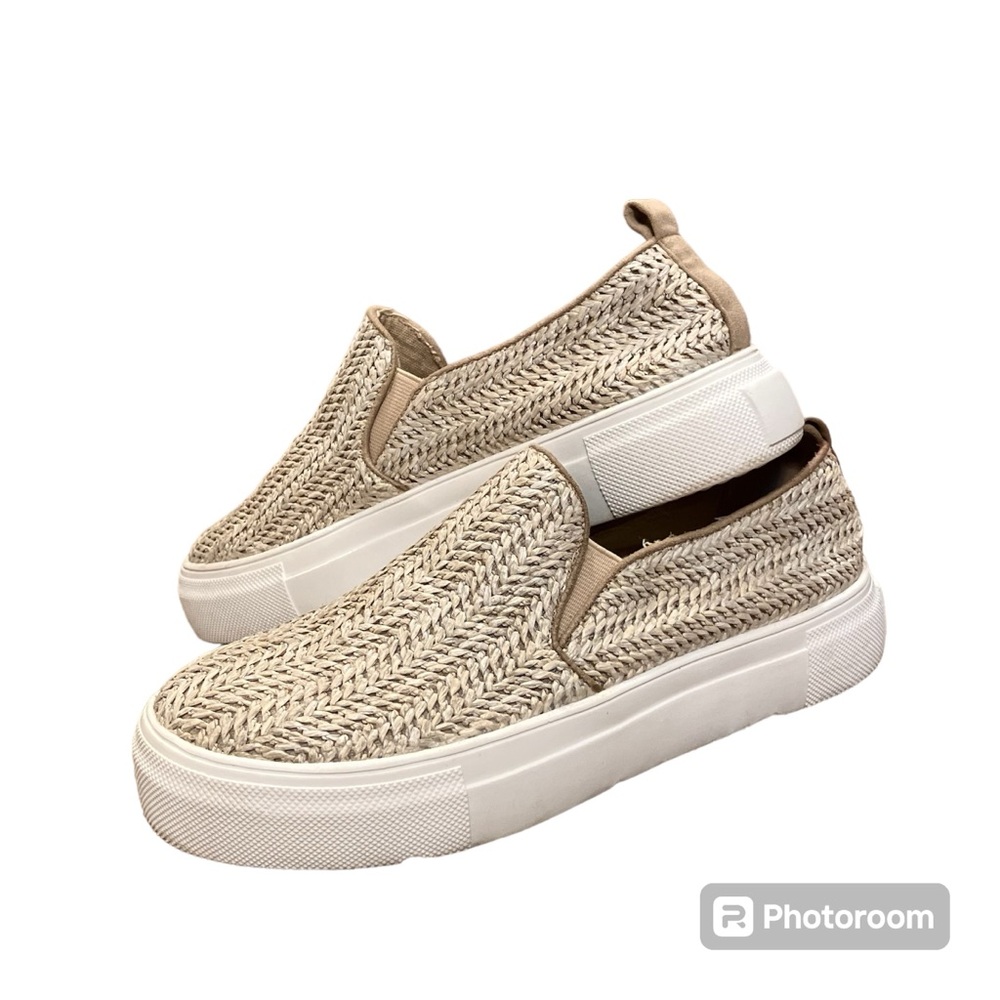 Altar’d State Women’s Slip On Loafers With Chunky Sole size 7